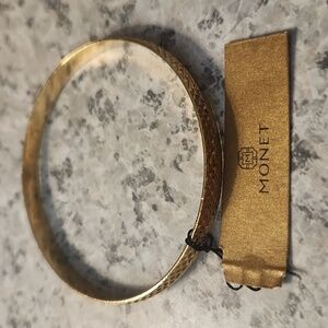 NWT Monet Bangle Goldtone Bracelet NEW
